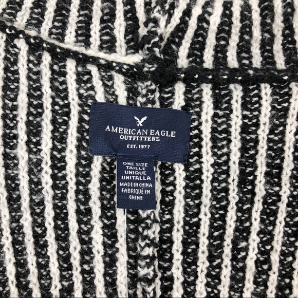 American Eagle l NWT Boho Black Open Front Poncho - Picture 3 of 8